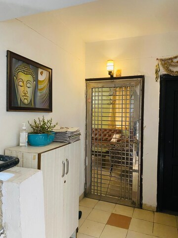 Bedroom in 3 BHK Apartment at Unitech Horizon, Pi Greater Noida – for Sale