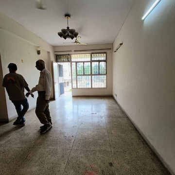 Parking in 4 BHK Apartment at Sector 4, Dwarka – for Sale