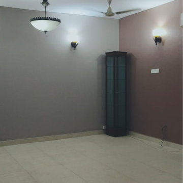 Room in 3 BHK Apartment at Sector 4, Dwarka – for Sale