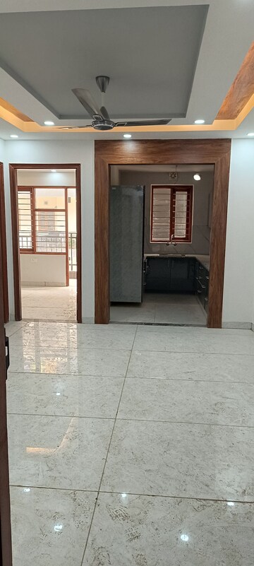 Building Lobby in 2 BHK Apartment at Srs Pearl Floors, Sector 88 – for Sale