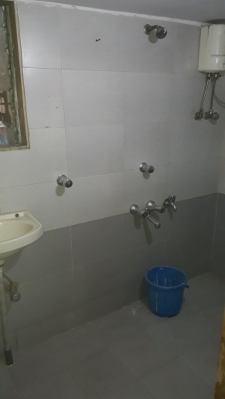 Bathroom, shanti-garden-mira-road 1 Bedroom 360 Sq.Ft. Apartment In Mira Road East Thane 7314828