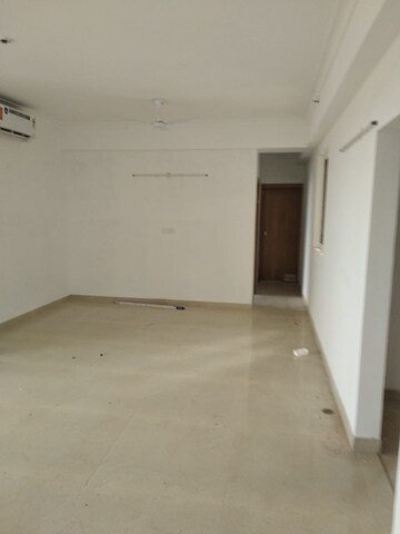 Room in 3.5 BHK Apartment at ATS Triumph, Sector 104 – for Sale
