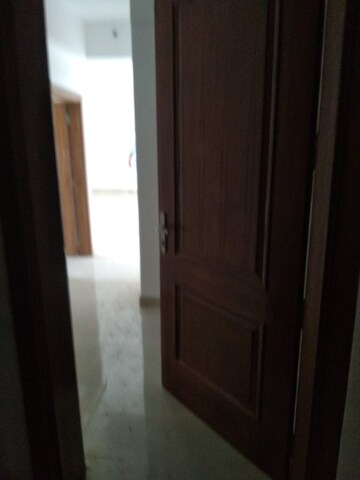 Bathroom in 3.5 BHK Apartment at ATS Triumph, Sector 104 – for Sale