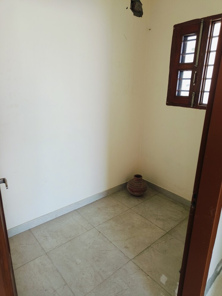 Room, sector 104 5 Bedroom 4400 Sq.Ft. Independent House In Sector 104 Mohali 7314972
