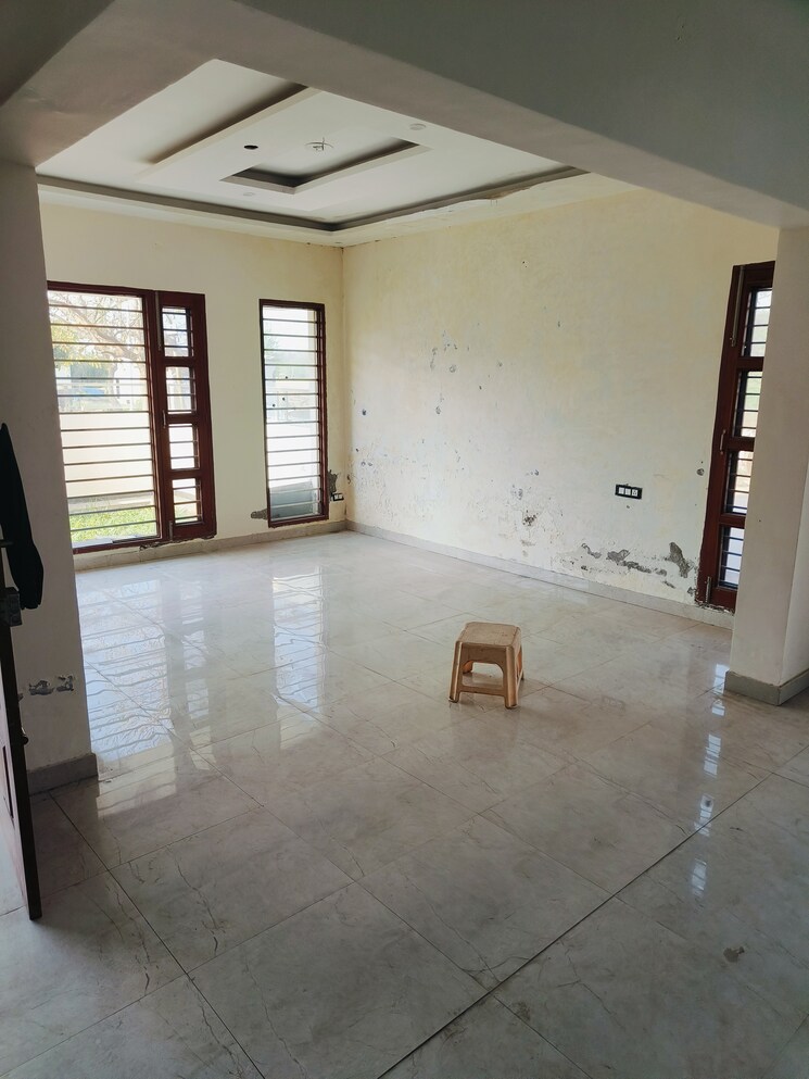 Room, sector 104 5 Bedroom 4400 Sq.Ft. Independent House In Sector 104 Mohali 7314972