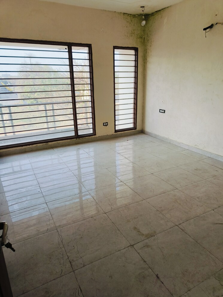 Room, sector 104 5 Bedroom 4400 Sq.Ft. Independent House In Sector 104 Mohali 7314972