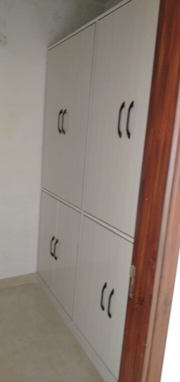 Furnished Amenities in 6+ BHK Independent House at Sector 110 – for Sale