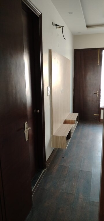 Building Lobby in 6+ BHK Independent House at Sector 110 – for Sale