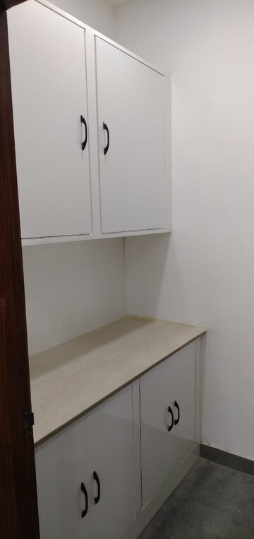 Room in 6+ BHK Independent House at Sector 110 – for Sale