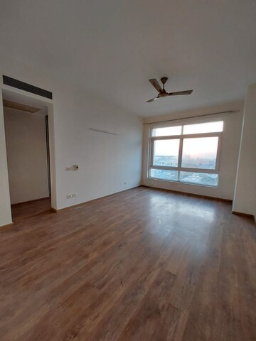 Room in 4 BHK Apartment at M3M Polo Suites, Sector 65 – for Sale
