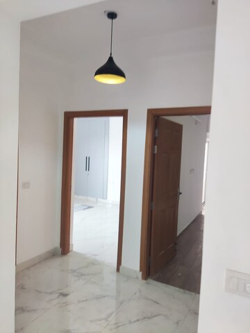 Room in 4 BHK Apartment at Emaar Emrald Floors Select, Sector 65 – for Sale