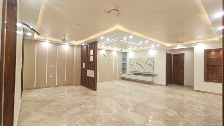 Room, sector 16 4 Bedroom 2600 Sq.Ft. Builder Floor In Sector 16 Faridabad 7315337