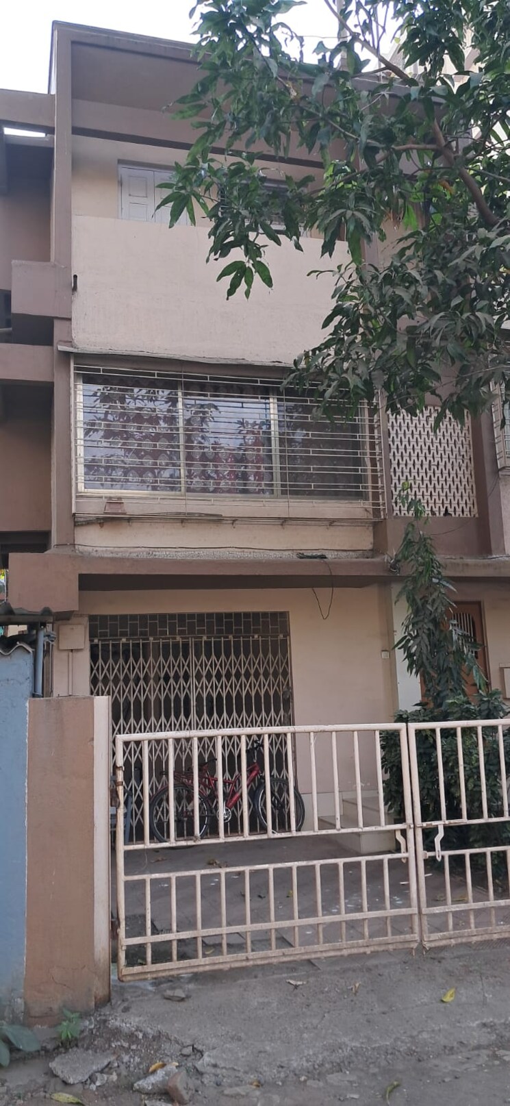 Exterior View, model-town 4 Bedroom 2200 Sq.Ft. Villa In Andheri West Mumbai 7315416