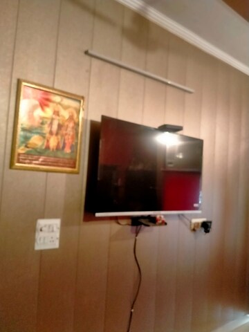 Furnished Amenities in 5 BHK Builder Floor at Sector 15 – for Sale