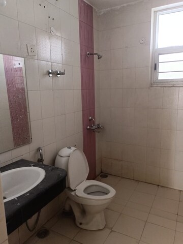 Bathroom in 2 BHK Villa at Ansal Sushant Golf city, Sushant Golf City – for Sale