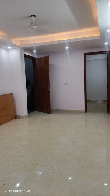 Room in 3 BHK Builder Floor at Chattarpur – for Sale