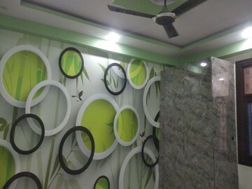 Room in 2 BHK Builder Floor at Dwarka Mor – for Sale