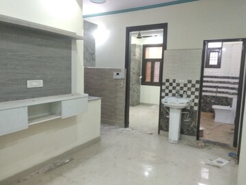 Room in 2 BHK Builder Floor at Dwarka Mor – for Sale