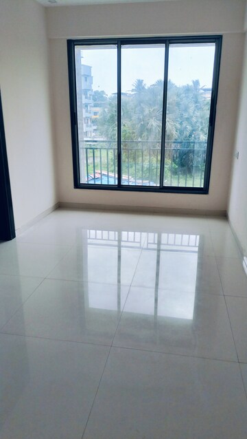 Room in 1.5 BHK Apartment at PR Om Sai, Virar West – for Sale