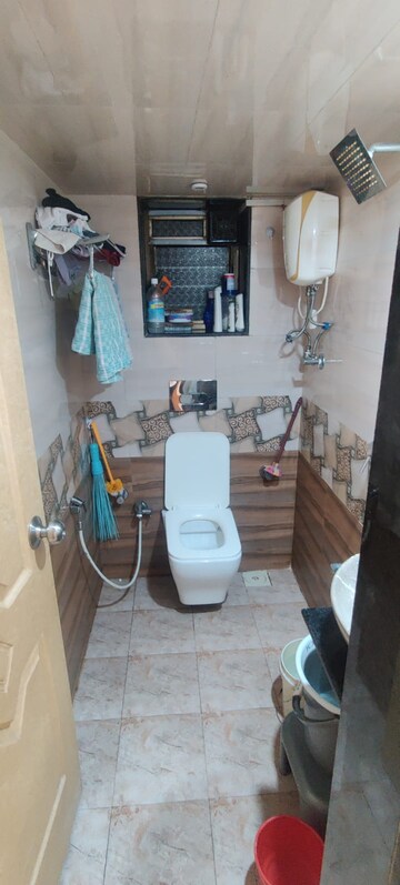 Bathroom in 2.5 BHK Apartment at Veena Saaz, Kandivali East – for Sale
