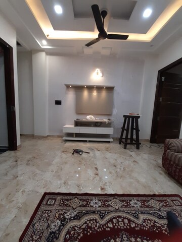 Living Room in 2.5 BHK Apartment at Signature Global Synera, Sector 81 – for Sale
