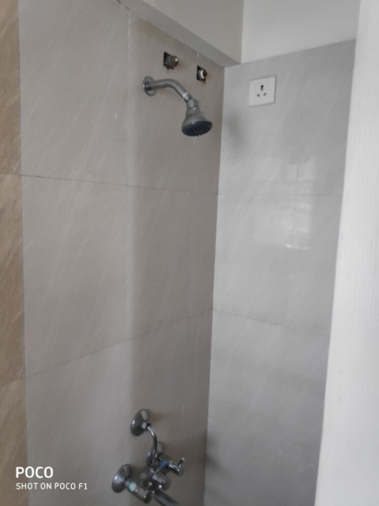 Bathroom, manik-moti 1 Bedroom 634 Sq.Ft. Apartment In Satara Road Pune 7317540