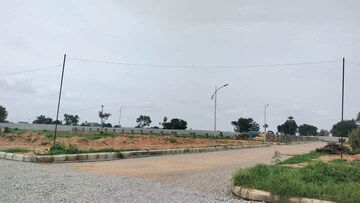  Plot For Sale in Suraram Colony