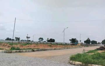 Plot For Sale in Suraram Colony