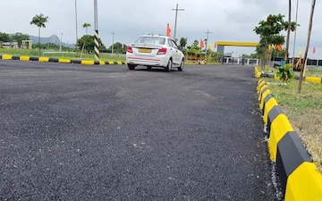 Plot For Sale in Peerzadiguda