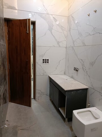 Attached Bathroom in 3 BHK Apartment at Patiala Road – for Sale