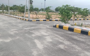 Plot For Sale in Hafeezpet