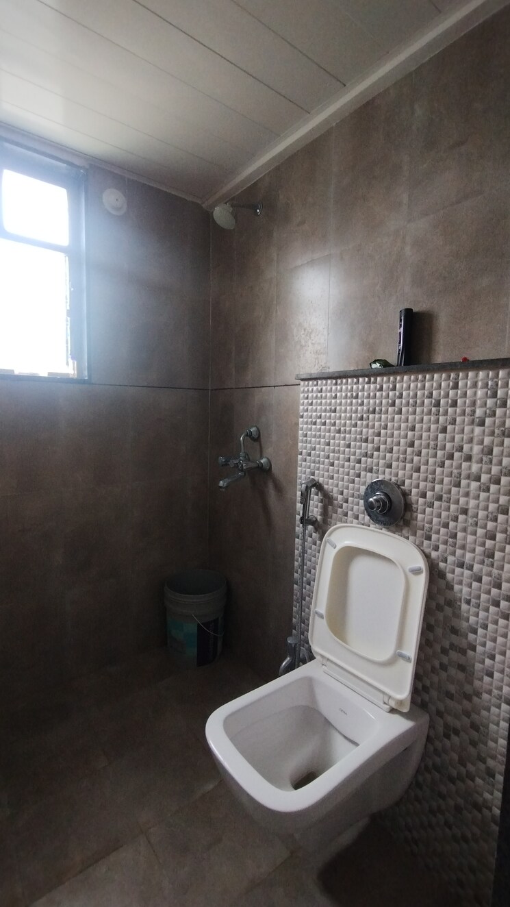 Bathroom, rohan-abhilasha-2 2 Bedroom 611 Sq.Ft. Apartment In Wagholi Pune 7318097