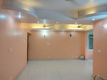 Room in 3 BHK Apartment at Mahindra Luminare, Sector 59 – for Sale
