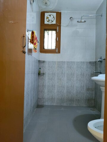 Bathroom in 3 BHK Apartment at Mahindra Luminare, Sector 59 – for Sale