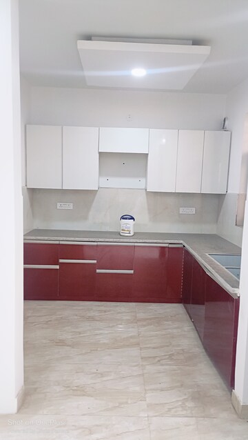 Bathroom in 4 BHK Builder Floor at Ashoka Enclave Faridabad, Sector 34 – for Sale