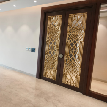 Room in 4 BHK Builder Floor at Dlf Phase ii – for Sale