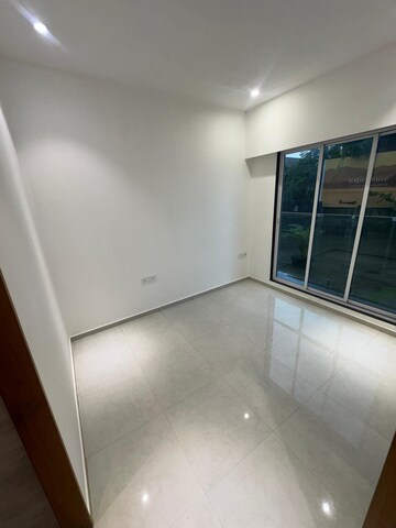 Room in 1 BHK Apartment at Shiv Seasons, Naigaon East – for Sale