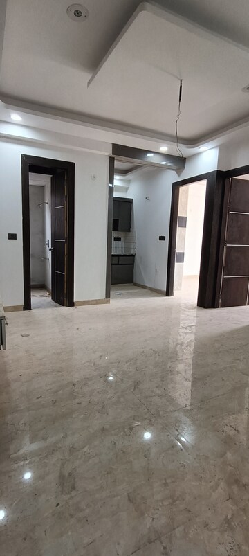 Living Room in 2 BHK Builder Floor at Sector 73 – for Sale