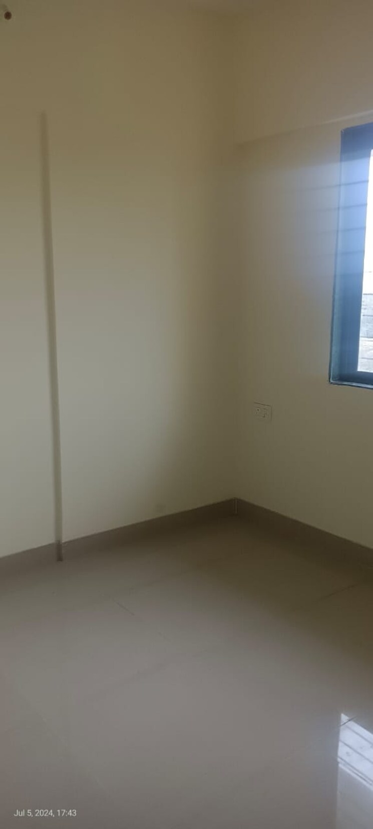 Room, s-chs 1 Bedroom 360 Sq.Ft. Apartment In Uthalsar Thane 7318777