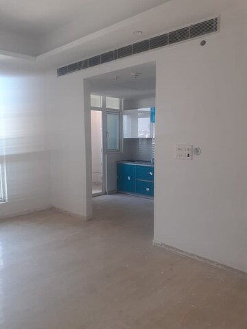 Room in 2 BHK Apartment at Amrapali Eden Park, Sector 50 – for Sale