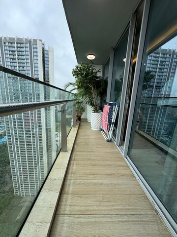 Balcony in 6 BHK Apartment at Oberoi Realty Esquire, Goregaon East – for Sale