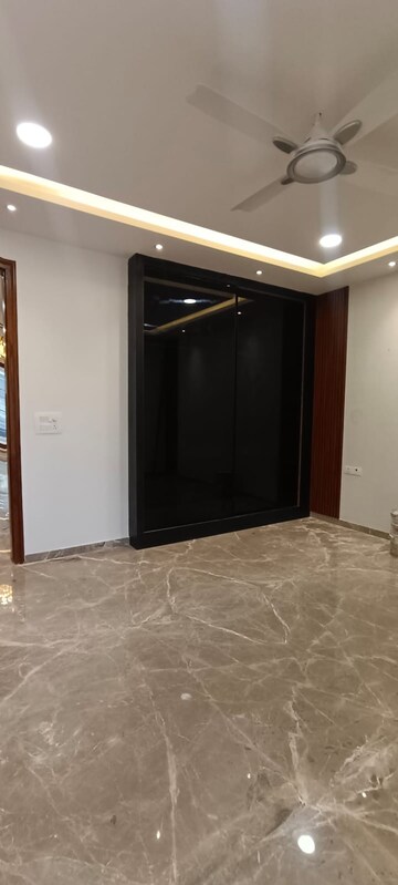 3.5 BHK Apartment For Sale in Godrej Meridien, Sector 106