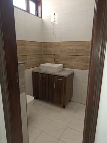 Bathroom in 3 BHK Builder Floor at Sector 85 – for Sale
