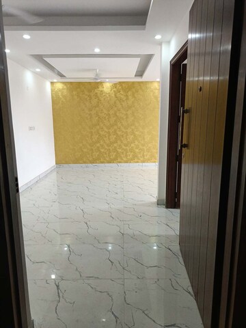 Bathroom in 3 BHK Builder Floor at Sector 85 – for Sale