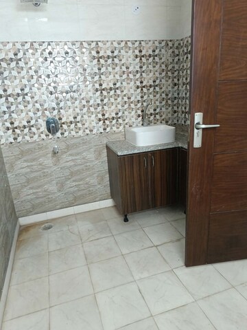 Bathroom in 3 BHK Builder Floor at Sector 85 – for Sale