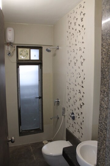 Furnished Amenities in 3 BHK Apartment at HDIL Metropolis Residences, Andheri West – for Sale