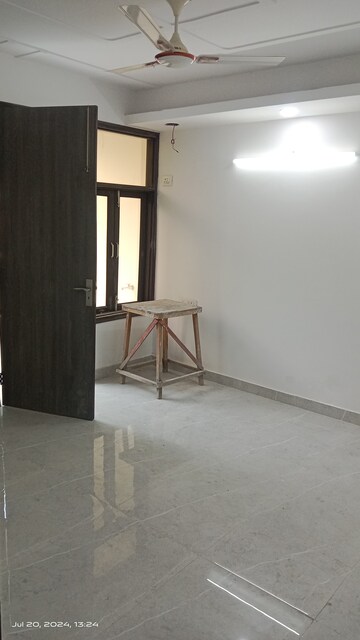 Room in 3 BHK Builder Floor at Chattarpur – for Sale