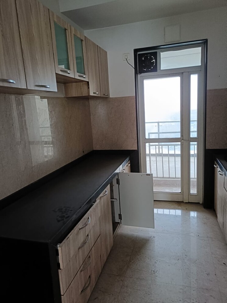 Kitchen, jp-decks 3 Bedroom 2500 Sq.Ft. Apartment In Goregaon East Mumbai 7320226