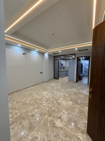 Room in 3 BHK Builder Floor at Kirti Nagar – for Sale