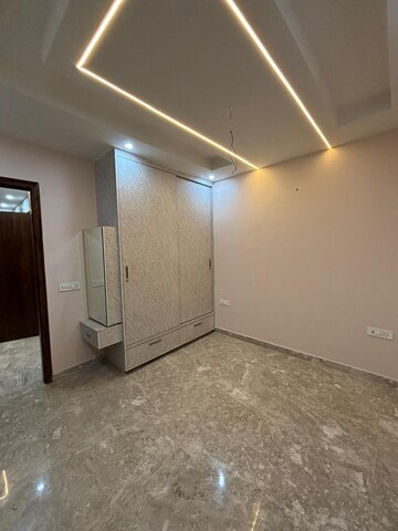 Room in 3 BHK Builder Floor at Kirti Nagar – for Sale